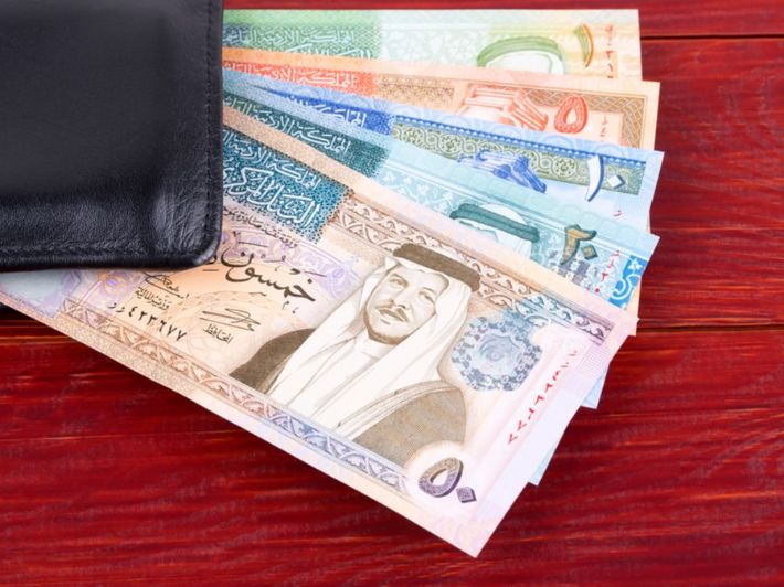 استطلاع يكشف مدى رضا الأردنيين عن رواتبهم